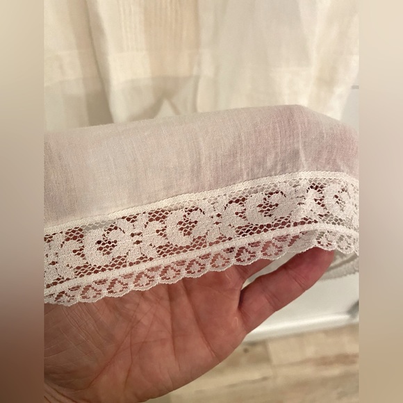 Gorgeous Redsouls white lace detail dress size S - Picture 6 of 7